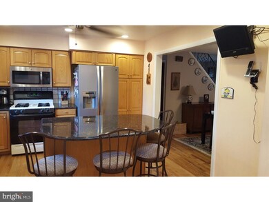 140 W Ridley Ave, Norwood, PA 19074 - photo 3