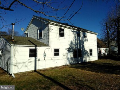 137 Pennypacker Dr, Willingboro, NJ 08046 - photo 3