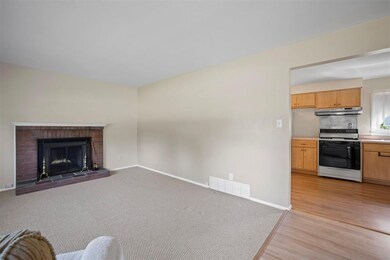 15 Mariette Dr, Portsmouth, NH 03801 - photo 6