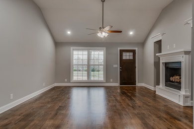 110 Fairlane Dr, Shelbyville, TN 37160 - photo 6