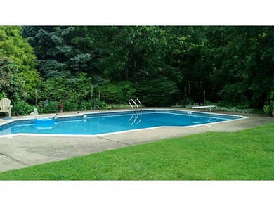 Swimming Pool/Hot Tub/Sauna.