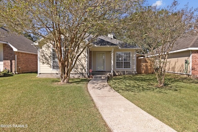 816 Carriage Light Loop, Youngsville, LA 70592 - photo 2