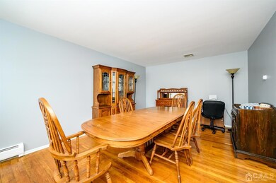 30 Mohawk Ave, Middlesex, NJ 08846 - photo 6