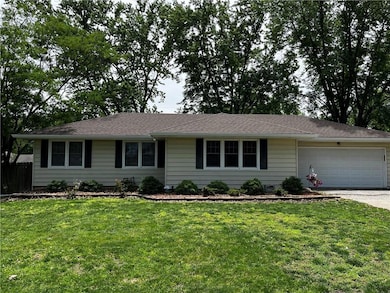 107 SW 19th St, Oak Grove, MO 64075 - photo 6