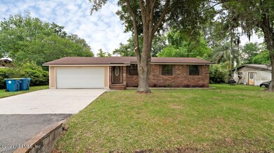 10673 Arnez Rd, Jacksonville, FL 32218 - photo 2