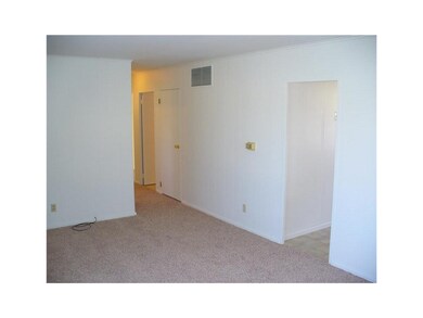 Living Room. New Carpet/Pad and New Paint Througho