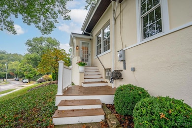 3246 Observatory Ave, Cincinnati, OH 45208 - photo 5