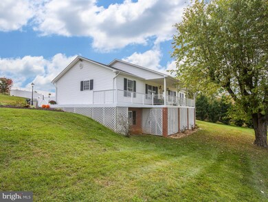 1714 Apple Pie Ridge Rd, Winchester, VA 22603 - photo 4