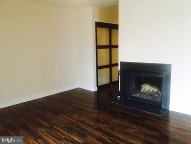 11B E Daisy Ln unit B, Mount Laurel, NJ 08054 - photo 3