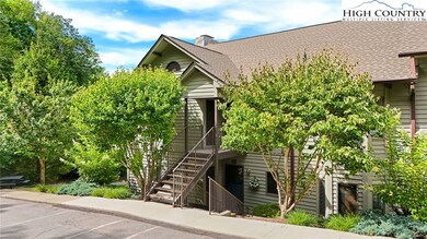 461 Waterside Dr unit 4, Blowing Rock, NC 28605 - photo 2