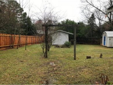 717 Bostwick St, Nacogdoches, TX 75965 - photo 4