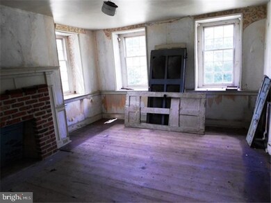 548 Manatawny St, Pottstown, PA 19464 - photo 4