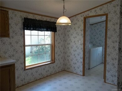 Eat-in dining area