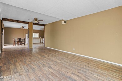 501 Agua Clara St, El Paso, TX 79928 - photo 4