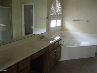 LUXURY BATH DETAILS...