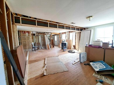 1176 New Hampshire Route 175, Campton, NH 03223 - photo 6