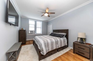 The Broadway unit 115, Long Beach, NY 11561 - photo 3