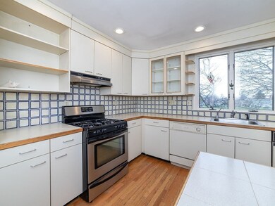 19 Jenison St, Newtonville, MA 02460 - photo 2