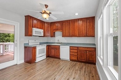 146 Pond St unit 2, South Weymouth, MA 02190 - photo 3