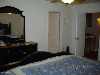 Master bedroom - alternate view