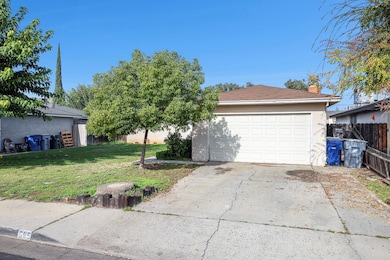 505 W Pico Ave, Clovis, CA 93612 - photo 2