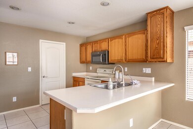 2296 E Pinto Dr, Gilbert, AZ 85296 - photo 7