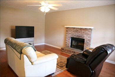 893 Hollins Rd, Auburn, AL 36830 - photo 4