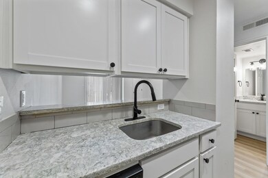 3819 Southway Dr unit 207, Austin, TX 78704 - photo 5