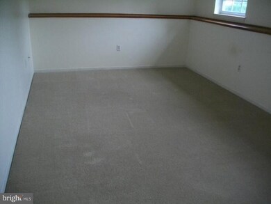 1018 Sundown Rd, Glen Burnie, MD 21061 - photo 4