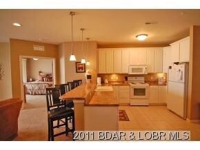 547 Land's End unit 547, Osage Beach, MO 65065 - photo 5