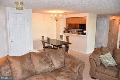 817 Stratford Way unit H, Frederick, MD 21701 - photo 2