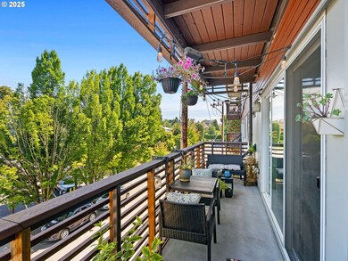 3970 N Interstate Ave unit 301, Portland, OR 97227 - photo 5