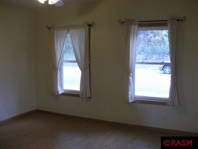 908 N 7th St, Mankato, MN 56001 - photo 2