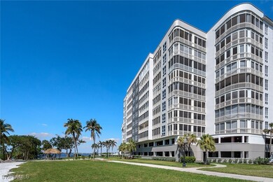 14220 Royal Harbour Ct. #611