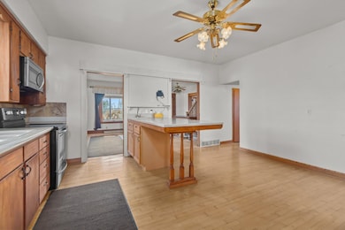 W3240 Dundas Rd, Kaukauna, WI 54130 - photo 4