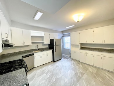 12531 Common Rd, Warren, MI 48093 - photo 4