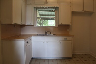 7530 Bradford St, Houston, TX 77087 - photo 5