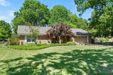 212 Western Hills Dr, Siloam Springs, AR 72761 - photo 2