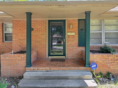 1740 Tiverton St, Ardmore, OK 73401 - photo 2