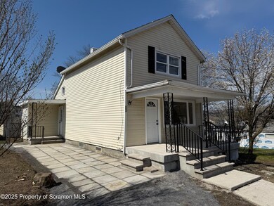 662 Sanderson St unit L 17, Throop, PA 18512 - photo 3