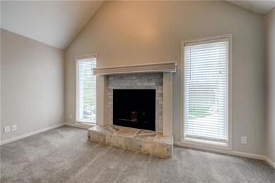 5809 W 155th St, Overland Park, KS 66223 - photo 7