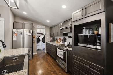 4910 N 200 W, Columbus, IN 47201 - photo 7