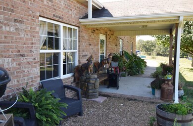 915 E 430th Rd, Bolivar, MO 65613 - photo 4