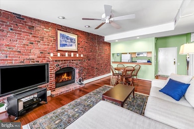 102-22 Church St unit 402, Philadelphia, PA 19106 - photo 5