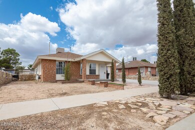 336 Barrel Cactus Dr, Horizon City, TX 79928 - photo 2