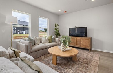 1526 Tamarisk Ln, Durham, NC 27703 - photo 7