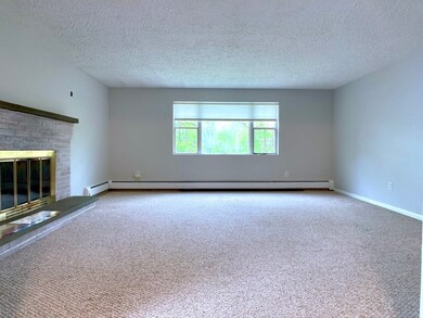 25 Columbia Ave unit 2nd floor, Newton, MA 02461 - photo 6