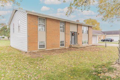 2642 Broadway Sidney-3