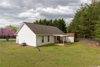 1679 Brookgreen Ave, Statesville, NC 28677 - photo 5