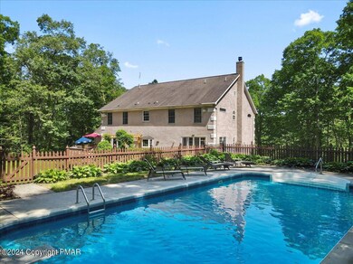 437 Sharrick Ct, Stroudsburg, PA 18360 - photo 5